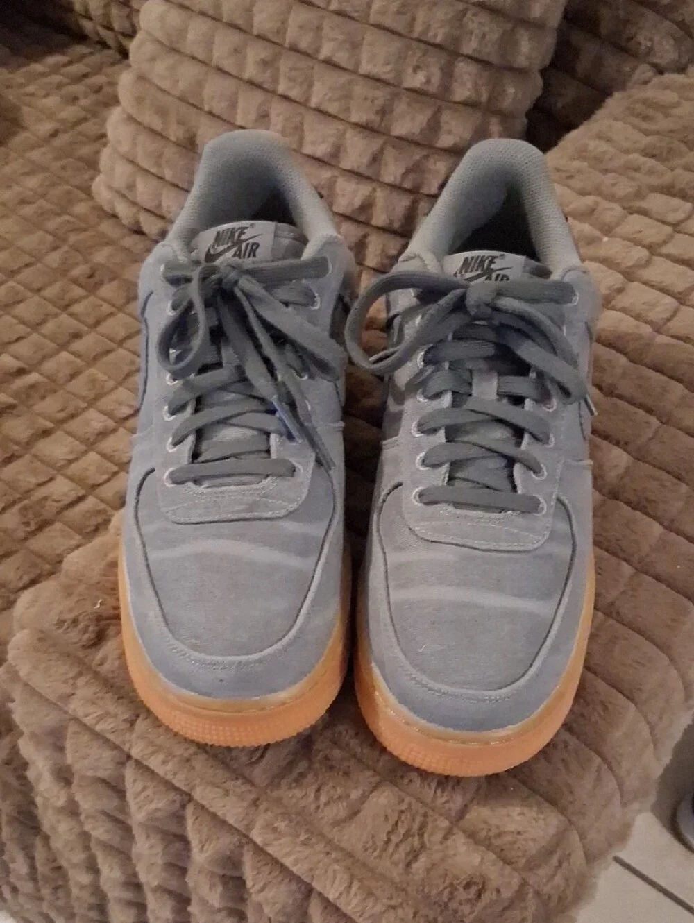 Nike Men’s Low-Top Suede Sneakers in Light Blue with Gum Sole